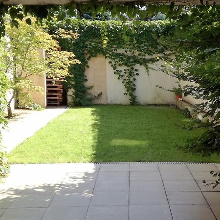 Apartment With Garden In City Center Krakau Exterior foto